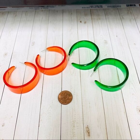 Green And Orange Acrylic Hoops - Picture 1 of 2